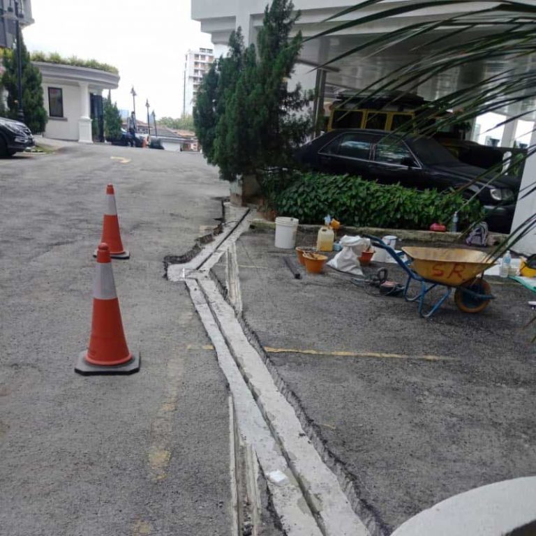 EXPANSION JOINT REPLACEMENT AND REPAIR CAUSES AND EFFECTS Structural